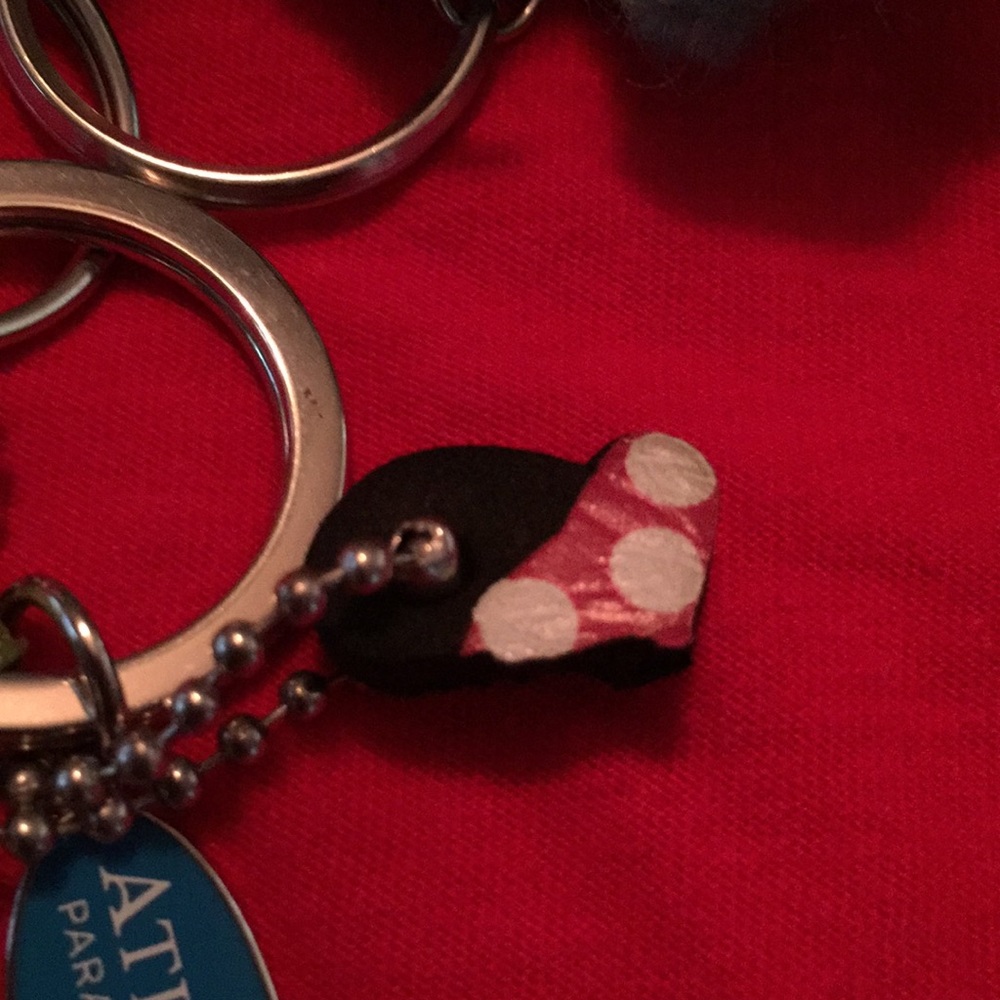 Pretty Set Keychain - Picture 4 of 6